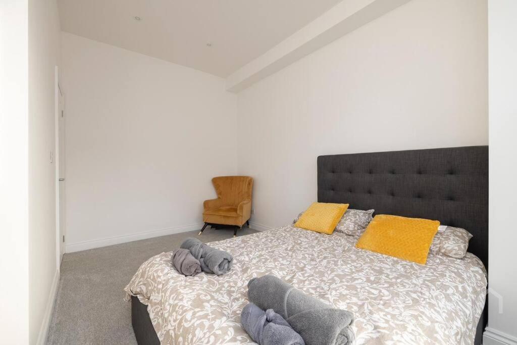 2 Bed Flat -Zone 1-4 London Apartman Thornton Heath Kültér fotó