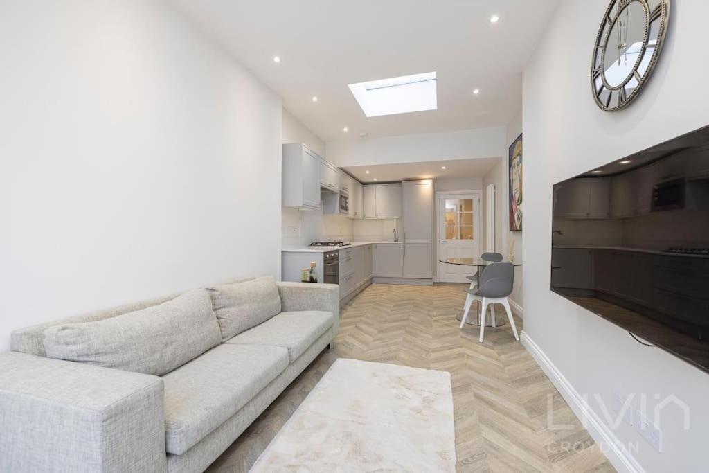 2 Bed Flat -Zone 1-4 London Apartman Thornton Heath Kültér fotó