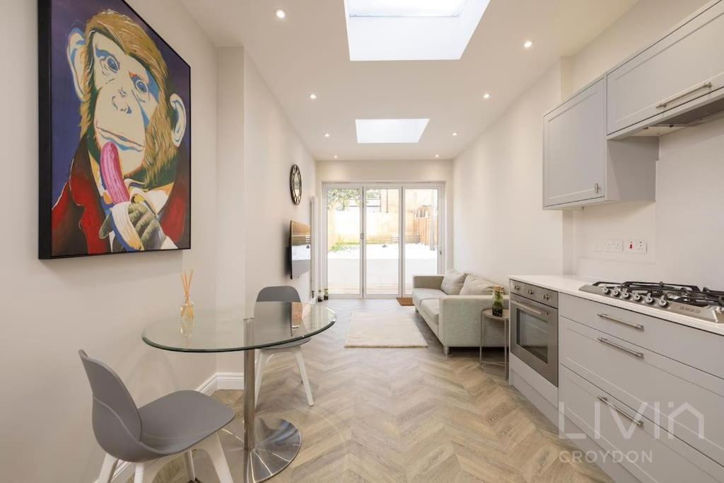 2 Bed Flat -Zone 1-4 London Apartman Thornton Heath Kültér fotó